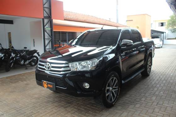 TOYOTA HILUX 2.8 SRV 4X4 CD 16V DIESEL 4P AUTOMÁTICO